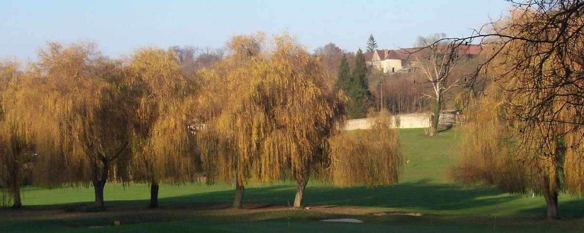 Villarceaux - Across practice grounds towards the Domaine (1)